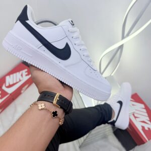 NIKE AF1 07 – CABALLERO